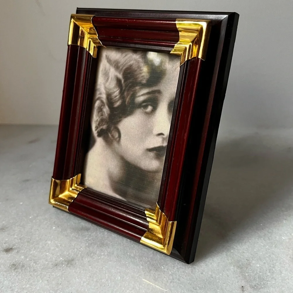 Vintage Photo Picture Frame Frames Freestanding 4.3”x3.5”